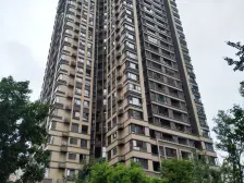 盘龙 鲁能九龙花园三房85万