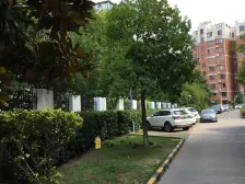 电梯房 ,近地铁 采光好,家具全送,必看好房