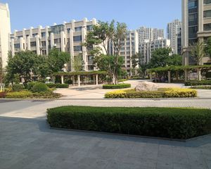 封闭小区,楼层好视野开阔无遮挡,生活方便
