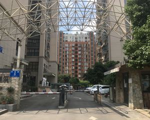 首汇观筑1室1厅东北