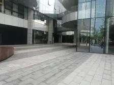 新上288平湖景房 保养好 高楼层 采光刺眼 离地铁近