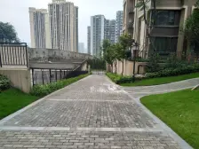 盘龙商圈清水一房品质小区配套齐全