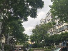 南北通,中楼层大两房,采光好,位置棒,房东诚意卖