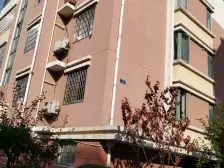 车坊鸿海花苑4室2厅南北通透看房方便价格地道 随时签店长力荐