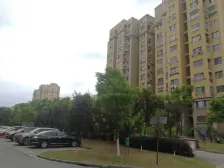 精装修自住,前排采光好,看中价格可以谈的,诚心出售
