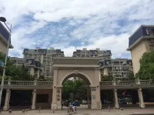 五角场商圈+房子不靠马路+房子有地下车位