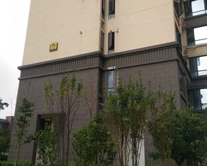 溪湖家园(艾湖家园)南北通透,采光好中间楼层