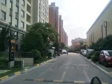 采光充足,主卧朝南,小区中心位置,中式风格