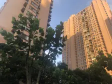 静安内环,2014年小区,全明东边套,随时可看!