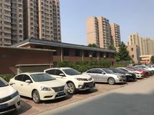 地铁口正弘汇商场旁精装大标间