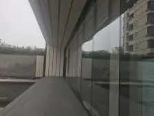 商圈洋房,前后花园,轻轨在侧