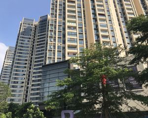 保利中环三期第五大道4室2厅东南