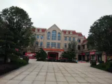 小区环境优美,人车分流,诚心出售