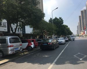 朝阳银座1室1厅北