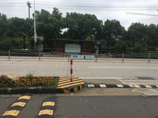 丰苑侯府 全新白胚,房东急卖。