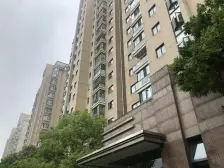 达安三居室南北通双阳台,楼层位置好,08年小区晋元在