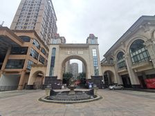 江与城带2-300平米的大露台全看江大平层
