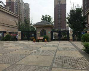 泽信加州华府 精装三居 楼层好视野宽阔 房本满五