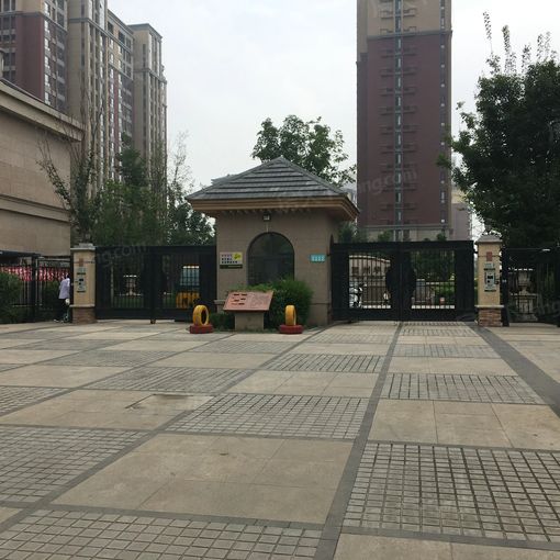 加州华府二期精装修拎包入住