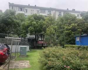 出门就是地铁,临山钢生活广场,得房率高