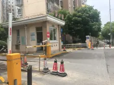爱博七村大两房看房方便业主诚意出售