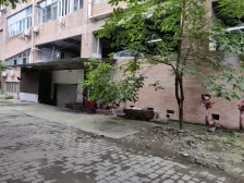 毛线沟 九龙大厦二房