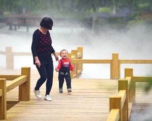 大面积,大四室,通暖气,环境好。