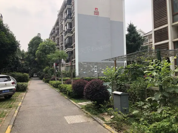 名流人和天地二期