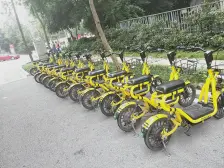 此房龙湖次新改善小区 格局好 采光好 全中庭