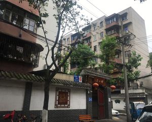 新鸿南二巷18号3室2厅南