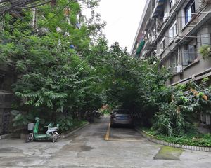 青华路24号3室2厅南