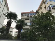 小区花园围绕,千变造型,10平院子,睦邻友好