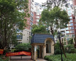 近孝德湖,中低楼层,双阳台,南北对流。