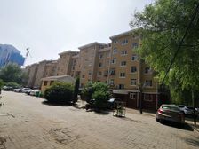 大连小区 4居室 精装修花了30万 拎包入住 满五唯一