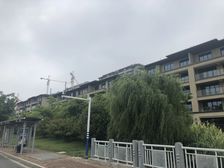 国城璟府三室两厅两卫 地铁口 大润发 纯毛坯 诚心出售