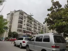 此房业主诚心出售,看房比较方便,随时联系。