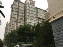 装修好 医疗配套成熟 中间楼层 有电梯 临地铁 满二