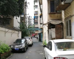 芳草东街53号2室1厅南北