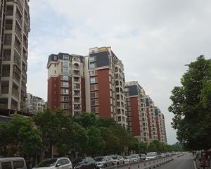 户型方正,环境优越。近孝德湖。交通便利,无抵押。