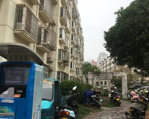 三环内,多层朝南一室一厅,公摊小,楼层低,宜居住