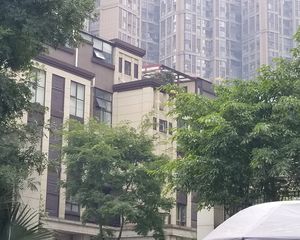 北京城建龙樾湾5室2厅南