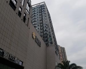 犀浦百伦广场 3室1厅 东南