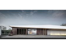 公园里小高顶复精装修 5.8米层高 带车位 诚心出售