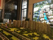 新建区天花板,精装修拎包入住,前面采光无挡。