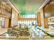 新出精装修50万 有车位地下室 带20平露台