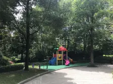 精装修跃层带屋顶花园,视野好,出脚方便