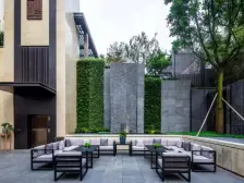 照母山 北大资源兰庭序四房429万