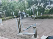 数码广场 精装一室 保持好 拎包入住