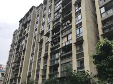 城南新区 海宇香山翠谷三房115万