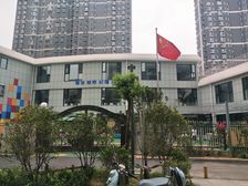精装,拎包入住,采光充足,小区绿化号